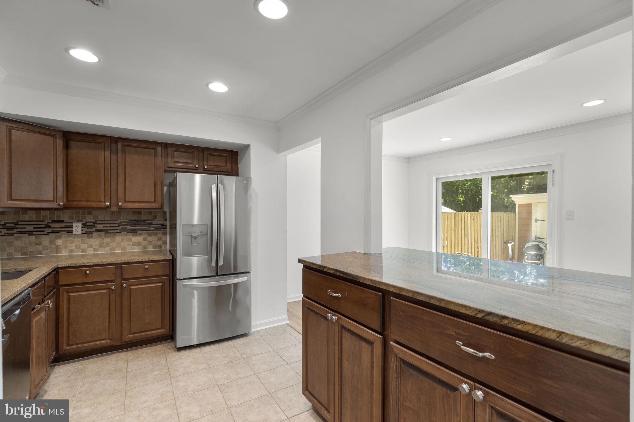 2407 ALSOP COURT