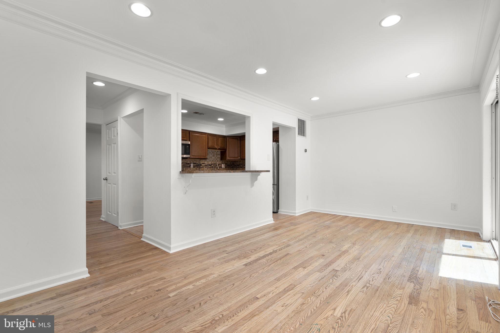 2407 ALSOP COURT