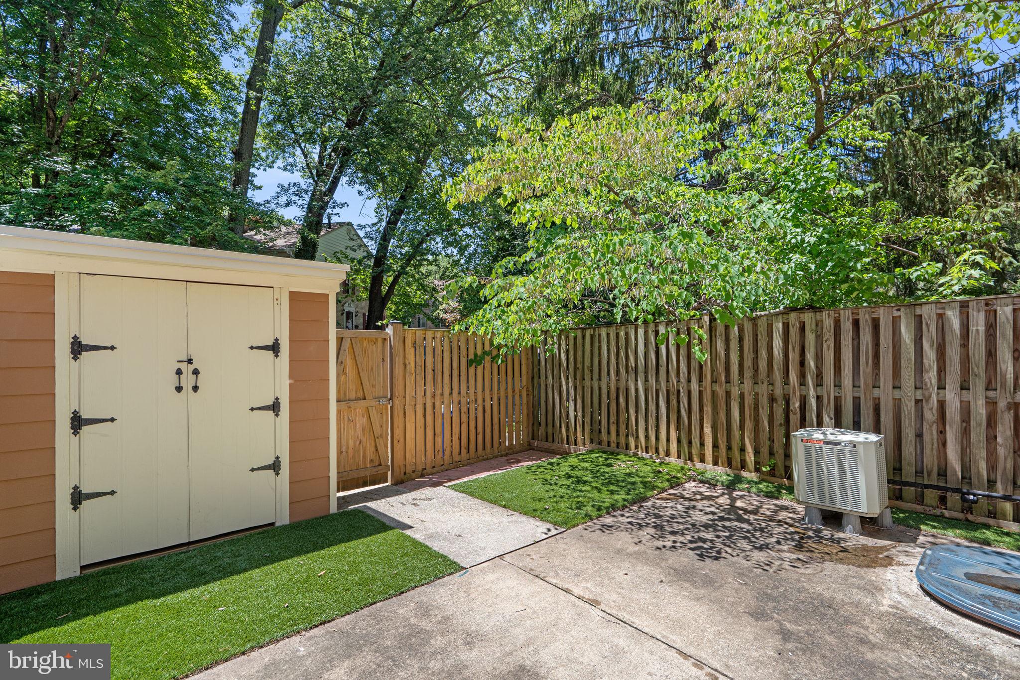 2407 ALSOP COURT