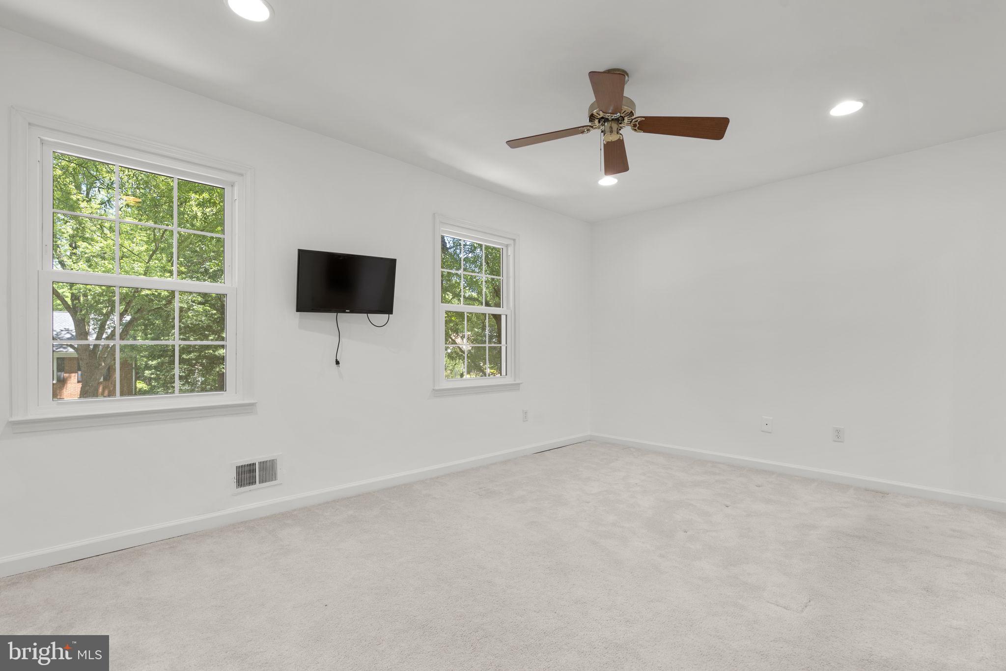 2407 ALSOP COURT