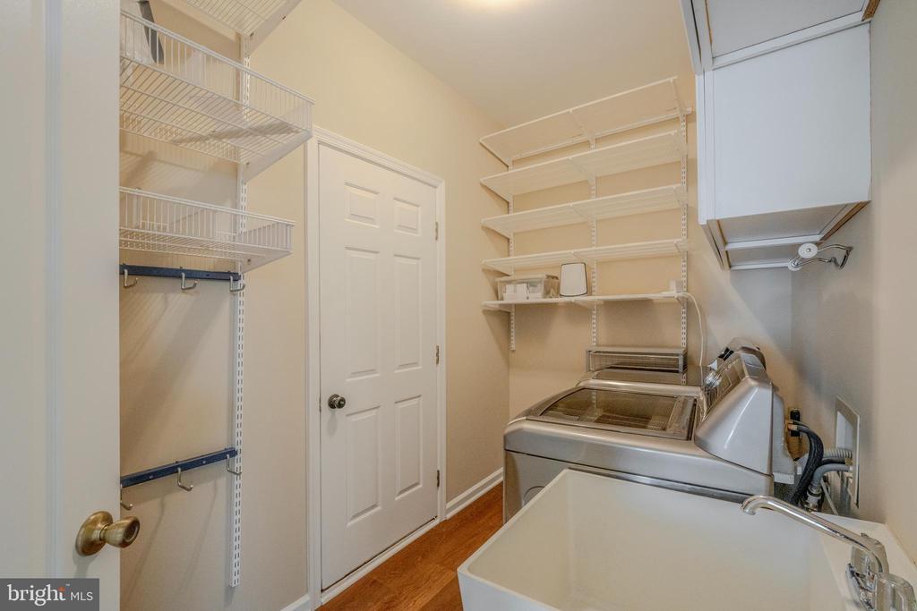1327 MURRAY DOWNS WAY