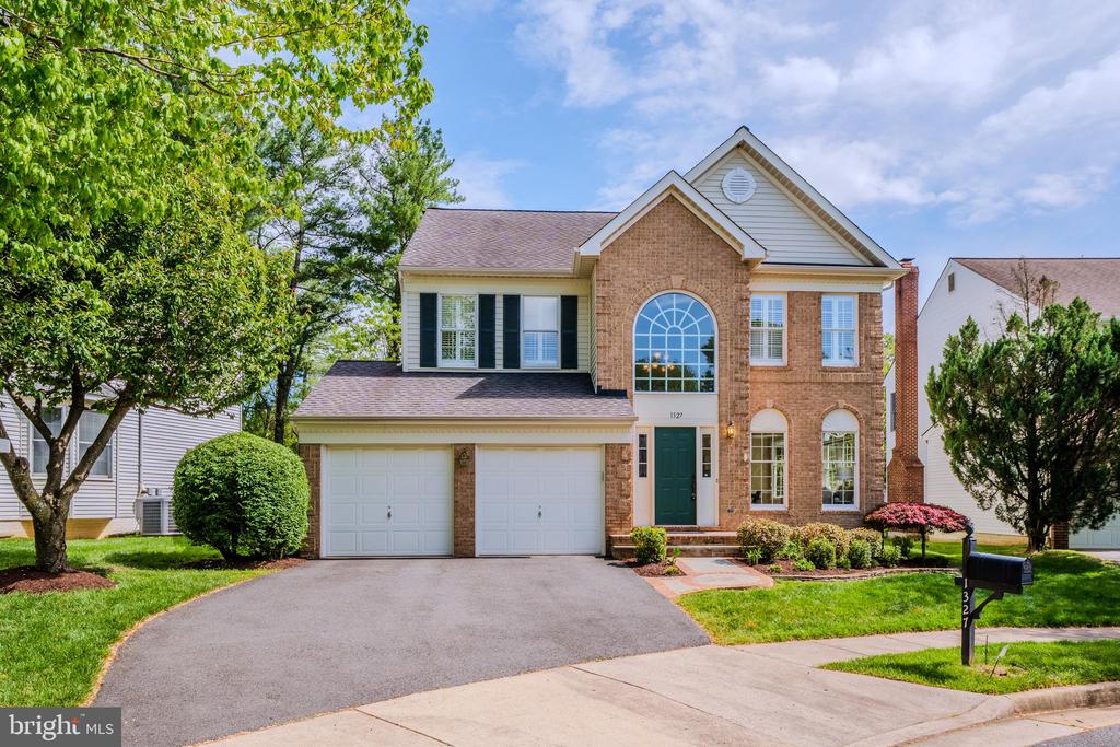 1327 MURRAY DOWNS WAY