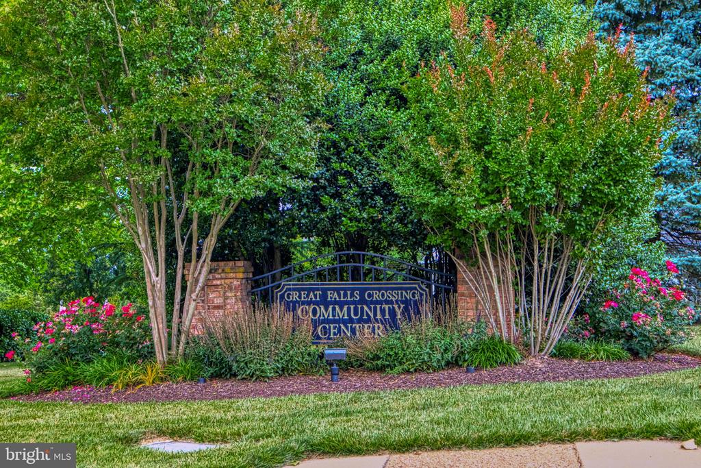 1327 MURRAY DOWNS WAY