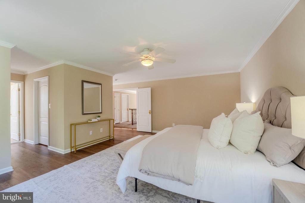 1327 MURRAY DOWNS WAY