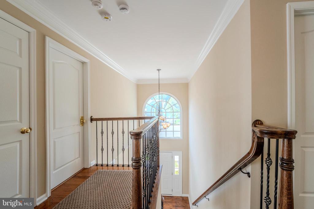 1327 MURRAY DOWNS WAY