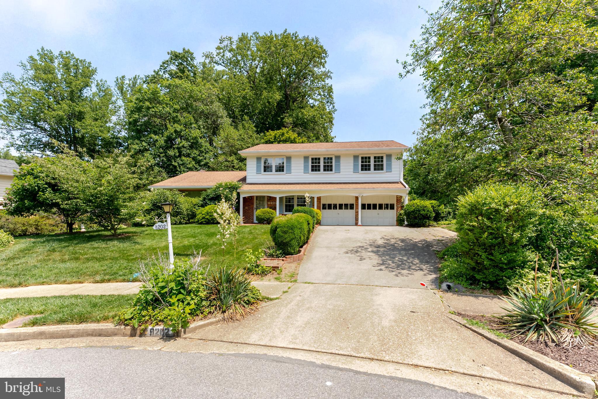 8202 EXCALIBUR COURT