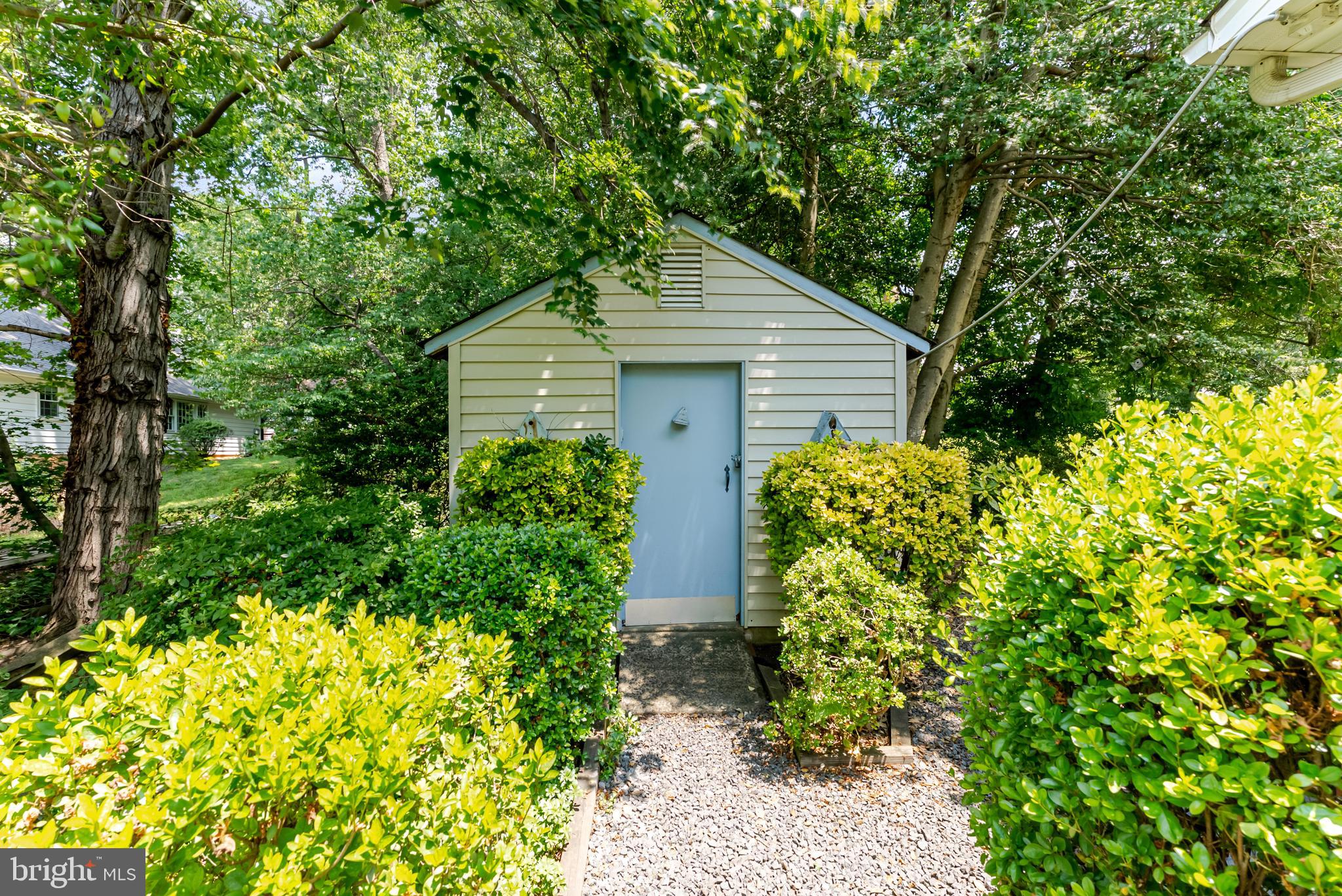 8202 EXCALIBUR COURT