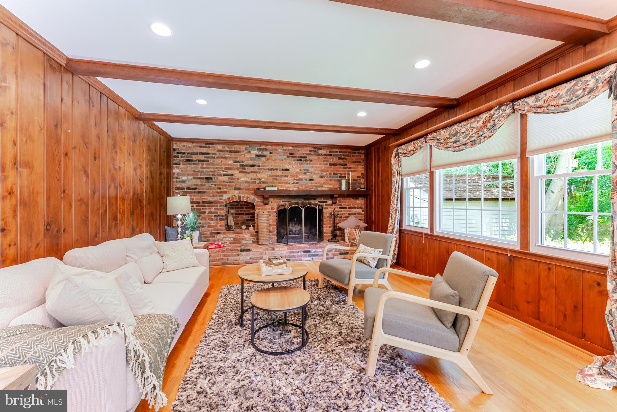 8202 EXCALIBUR COURT