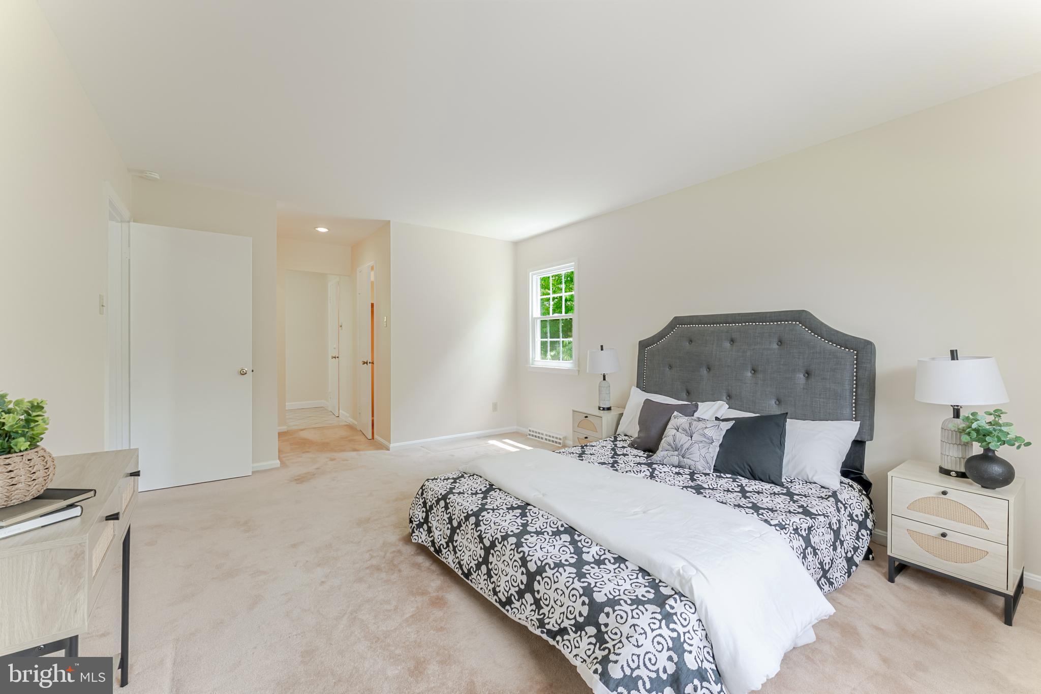 8202 EXCALIBUR COURT