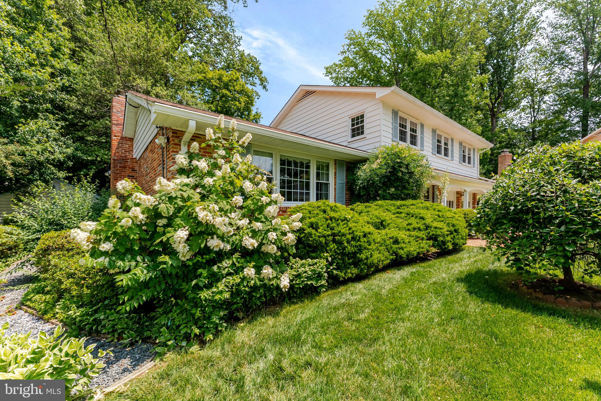 8202 EXCALIBUR COURT