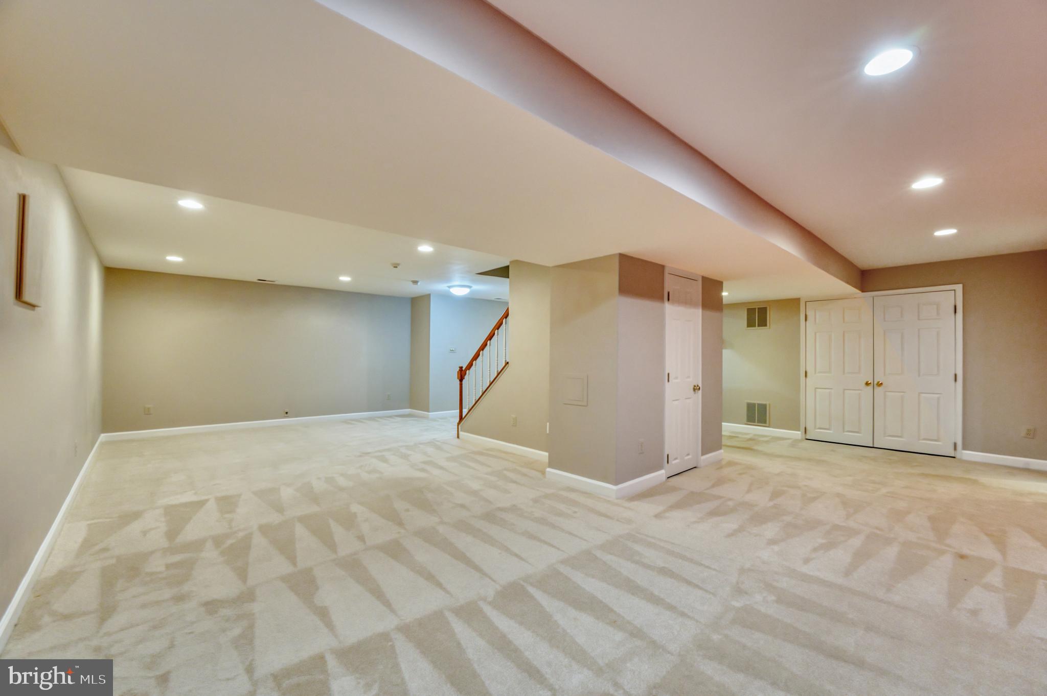 8722 FOXHALL TERRACE