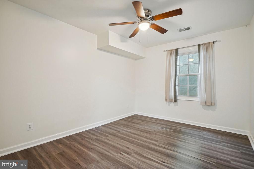 5900 PRINCE GEORGE DRIVE Unit: 337