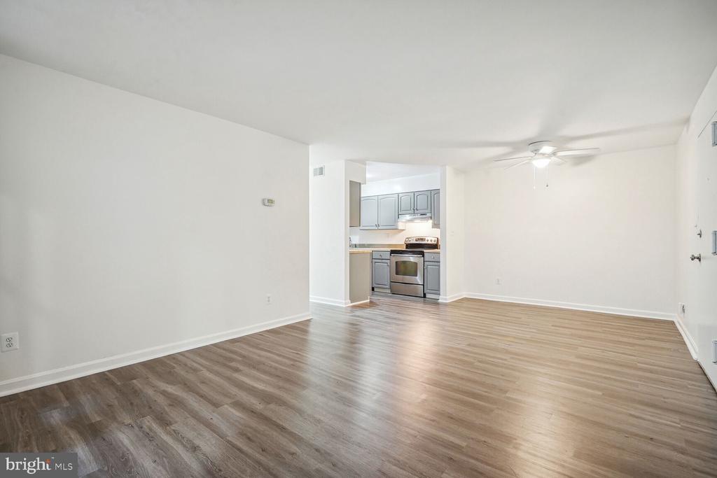 5900 PRINCE GEORGE DRIVE Unit: 337