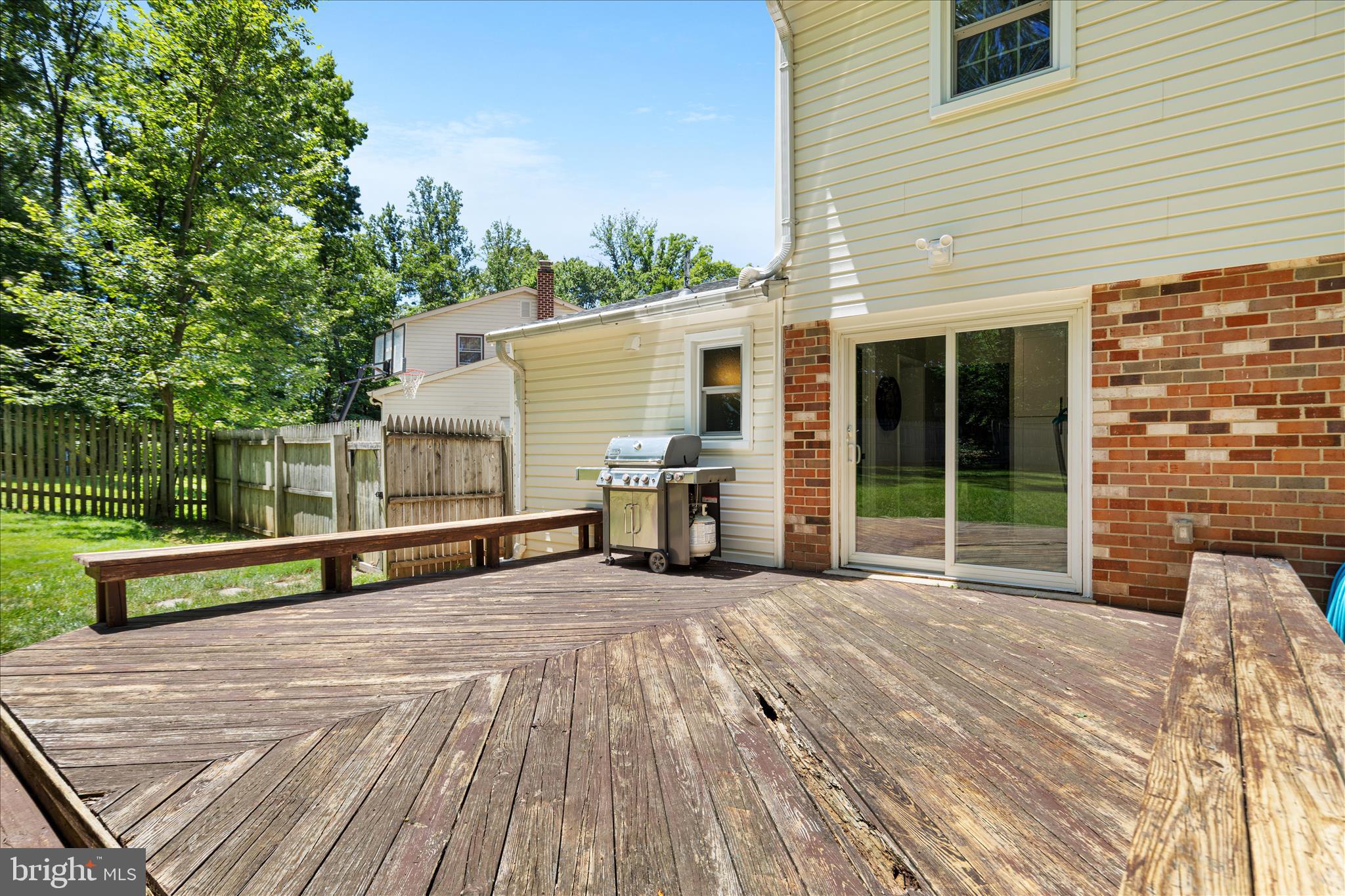 9100 DONNA DEAN DRIVE