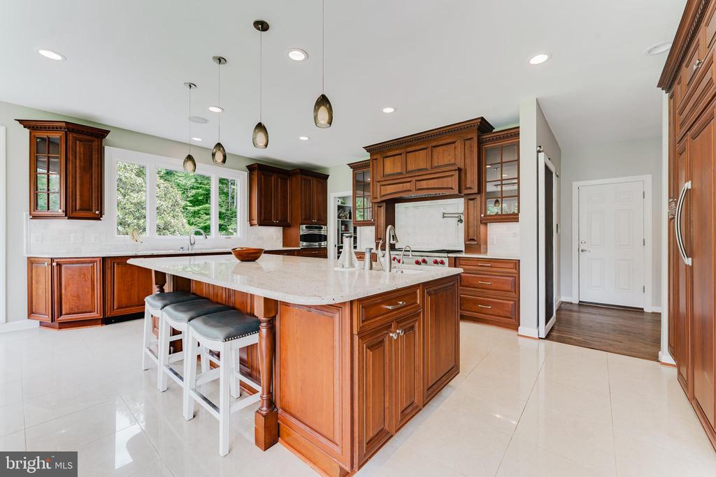 9772 THORN BUSH DRIVE