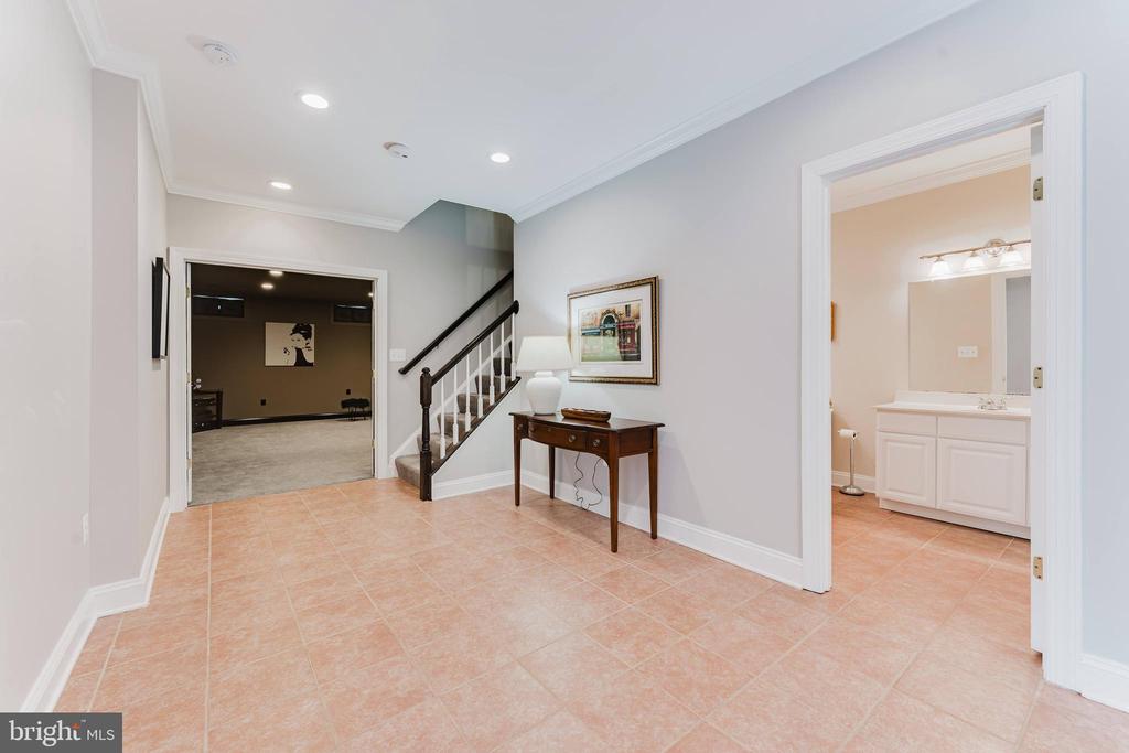 9772 THORN BUSH DRIVE