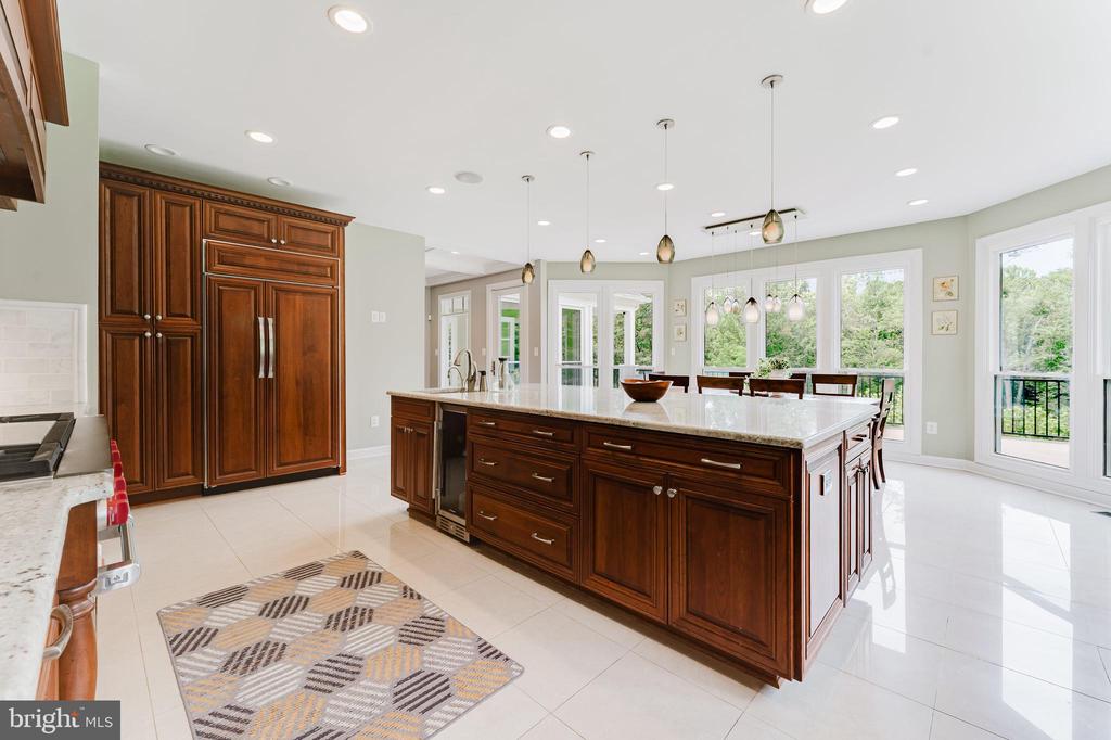 9772 THORN BUSH DRIVE