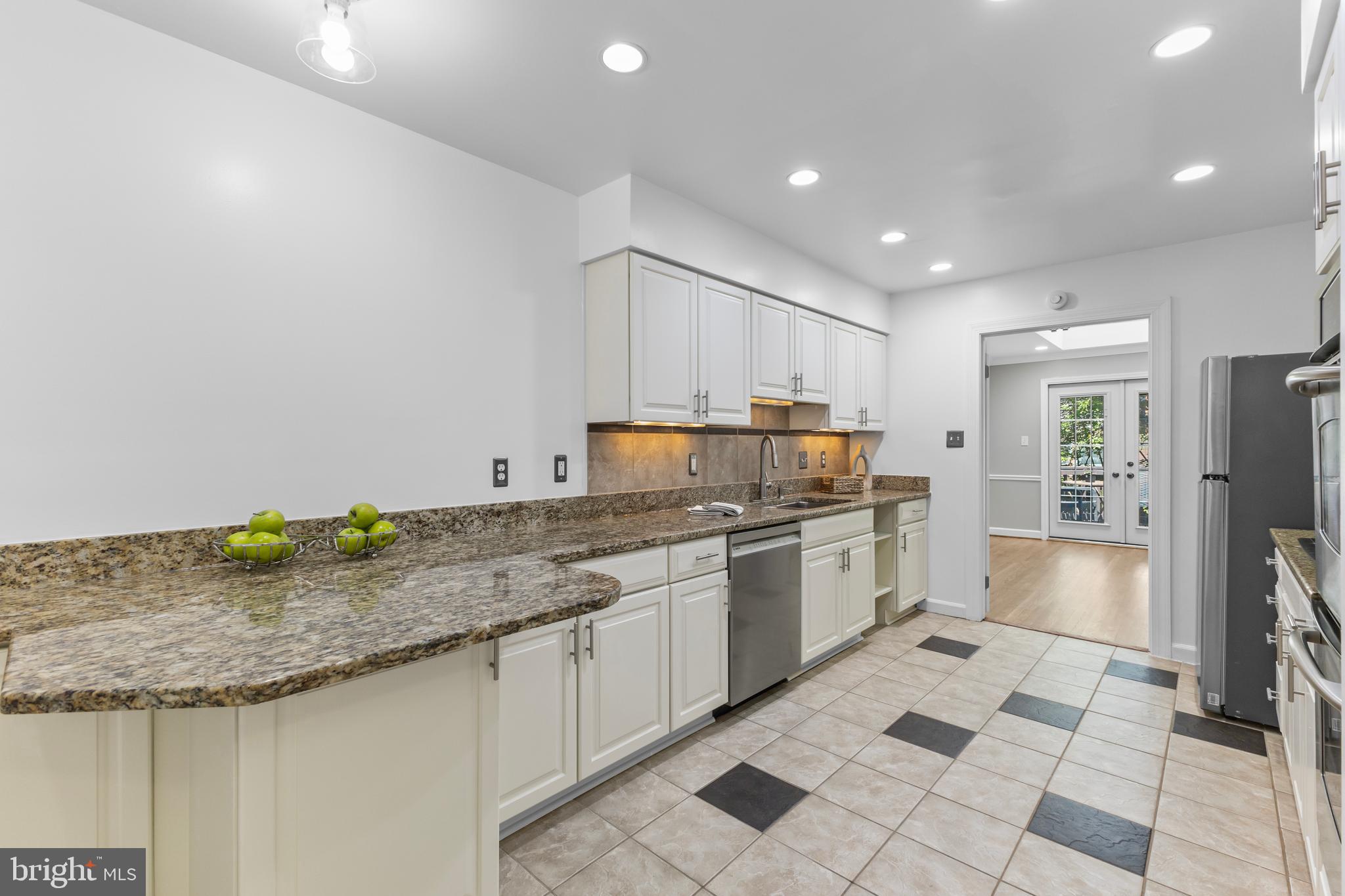 6308 CHAUCER VIEW CIRCLE