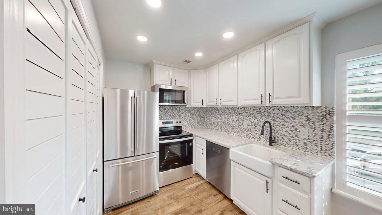 1689 WESTWIND WAY 182