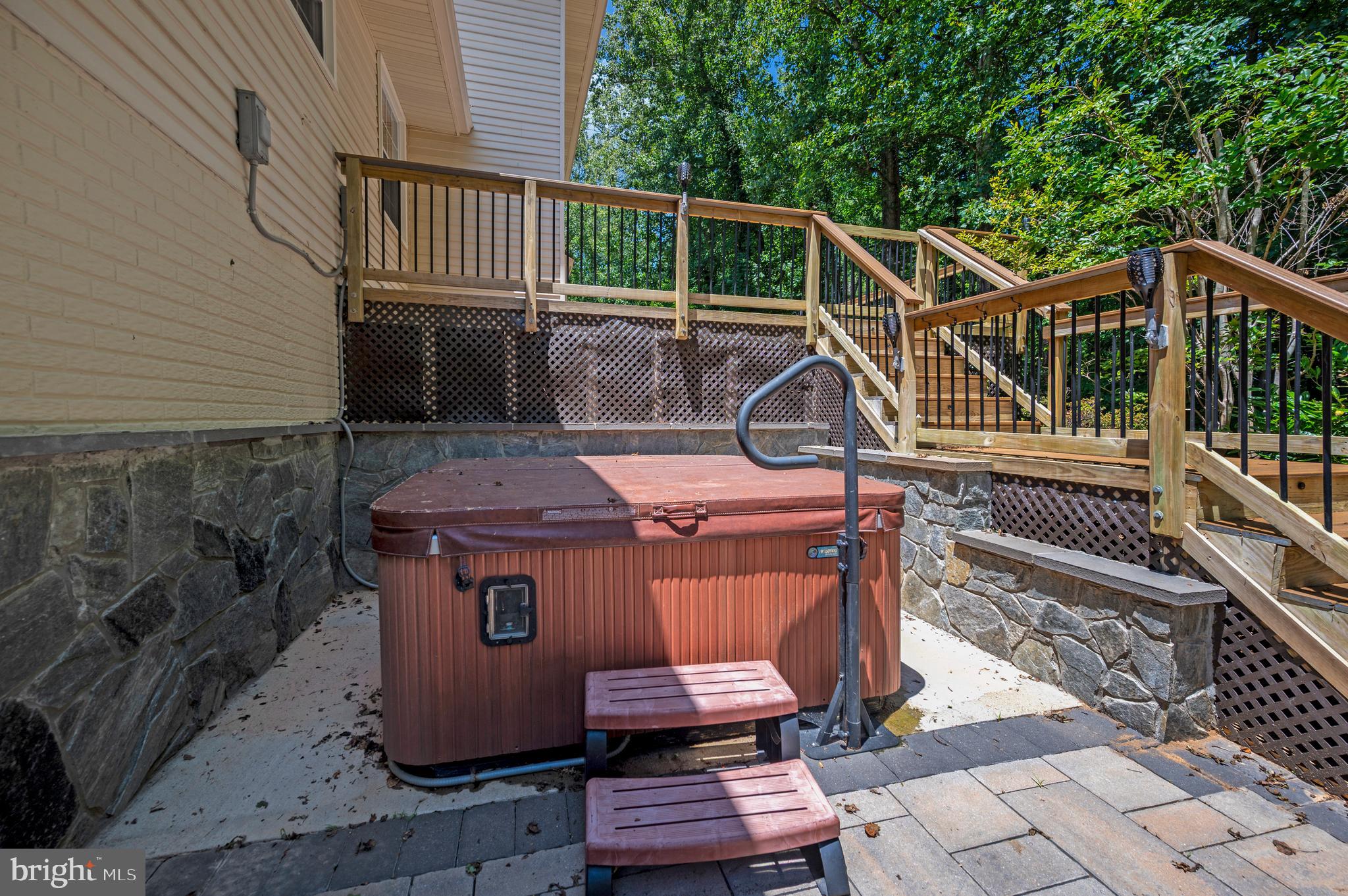 4611 TAPESTRY DRIVE