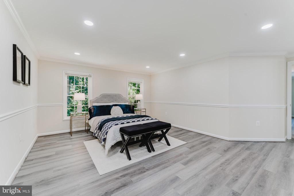 6010 HEATHWICK COURT
