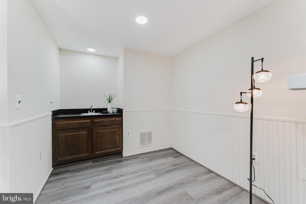 6010 HEATHWICK COURT