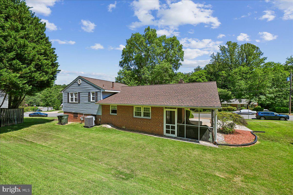 5643 INVERCHAPEL ROAD