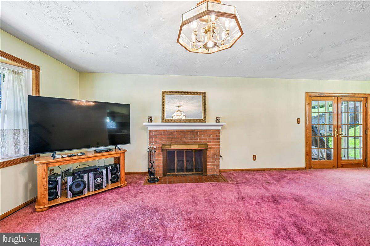 5643 INVERCHAPEL ROAD
