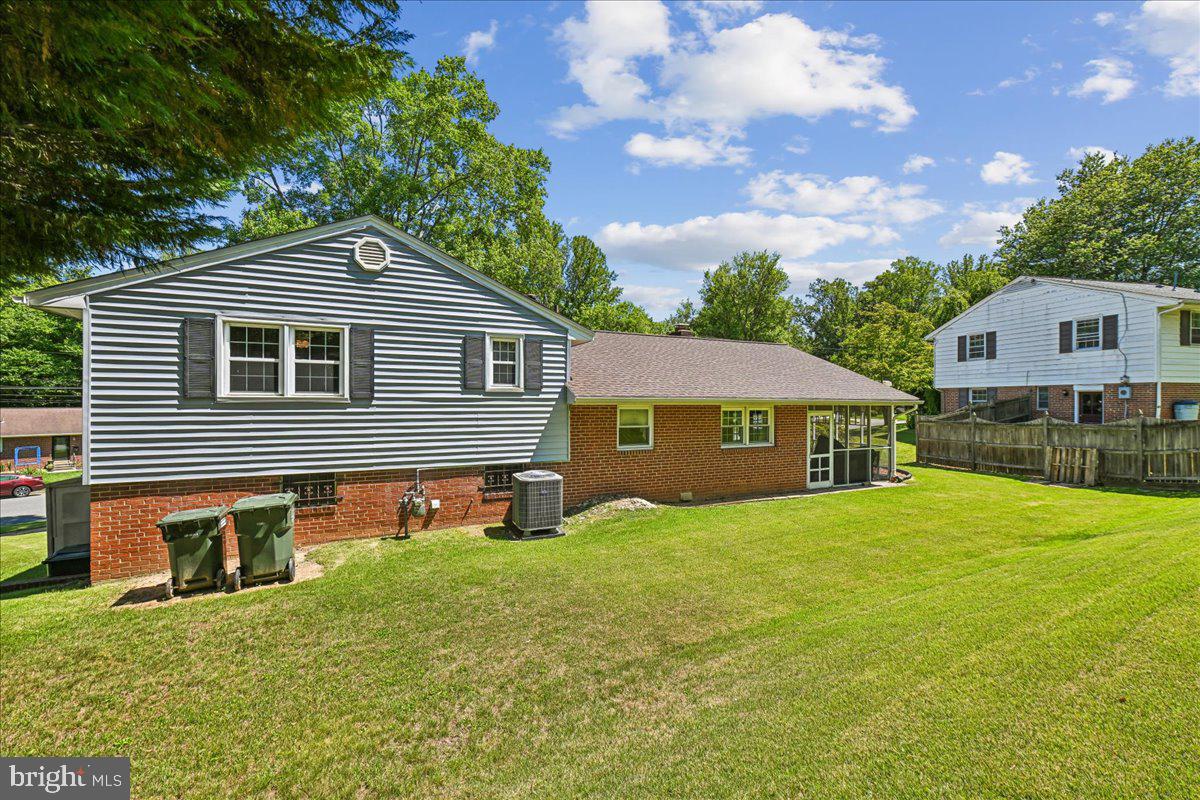 5643 INVERCHAPEL ROAD