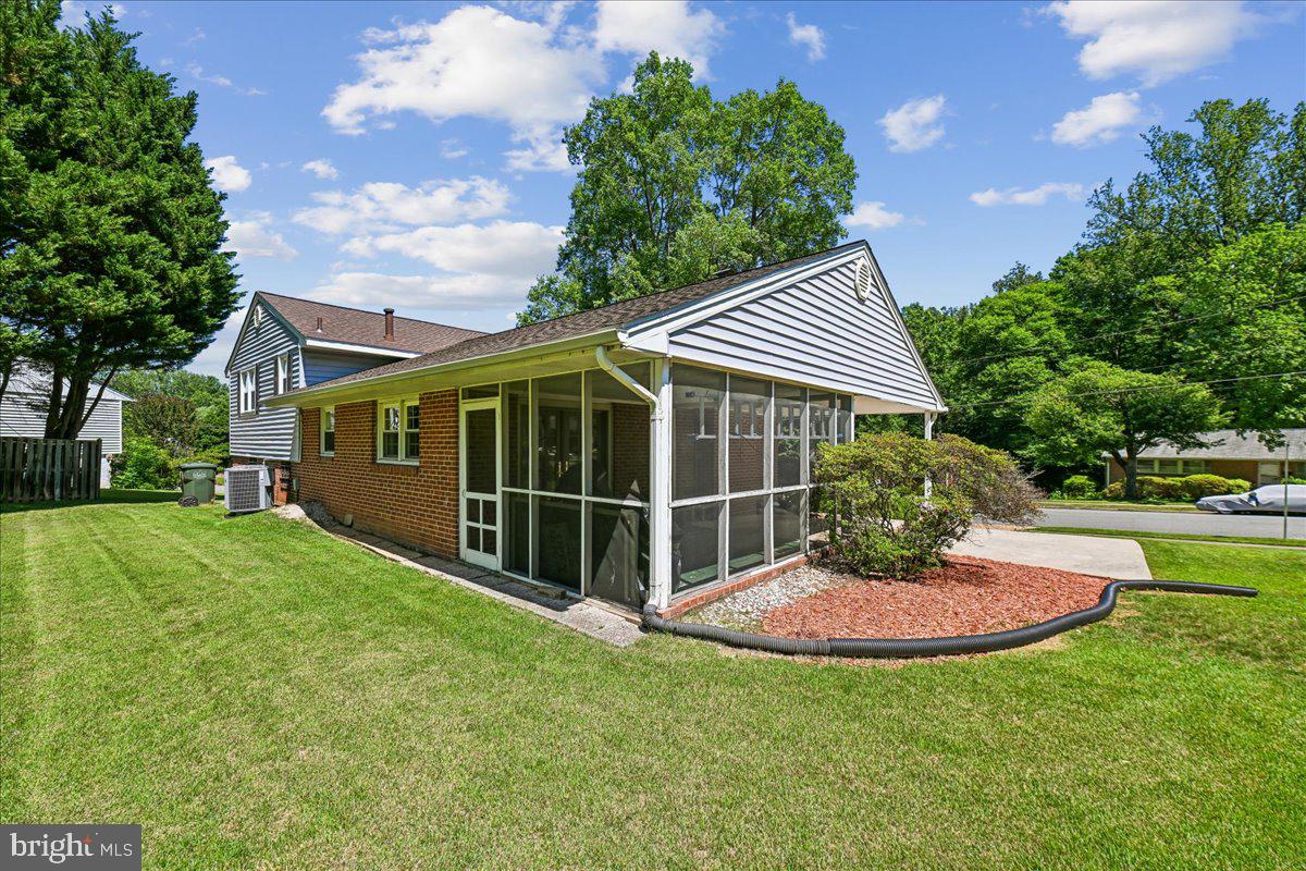 5643 INVERCHAPEL ROAD