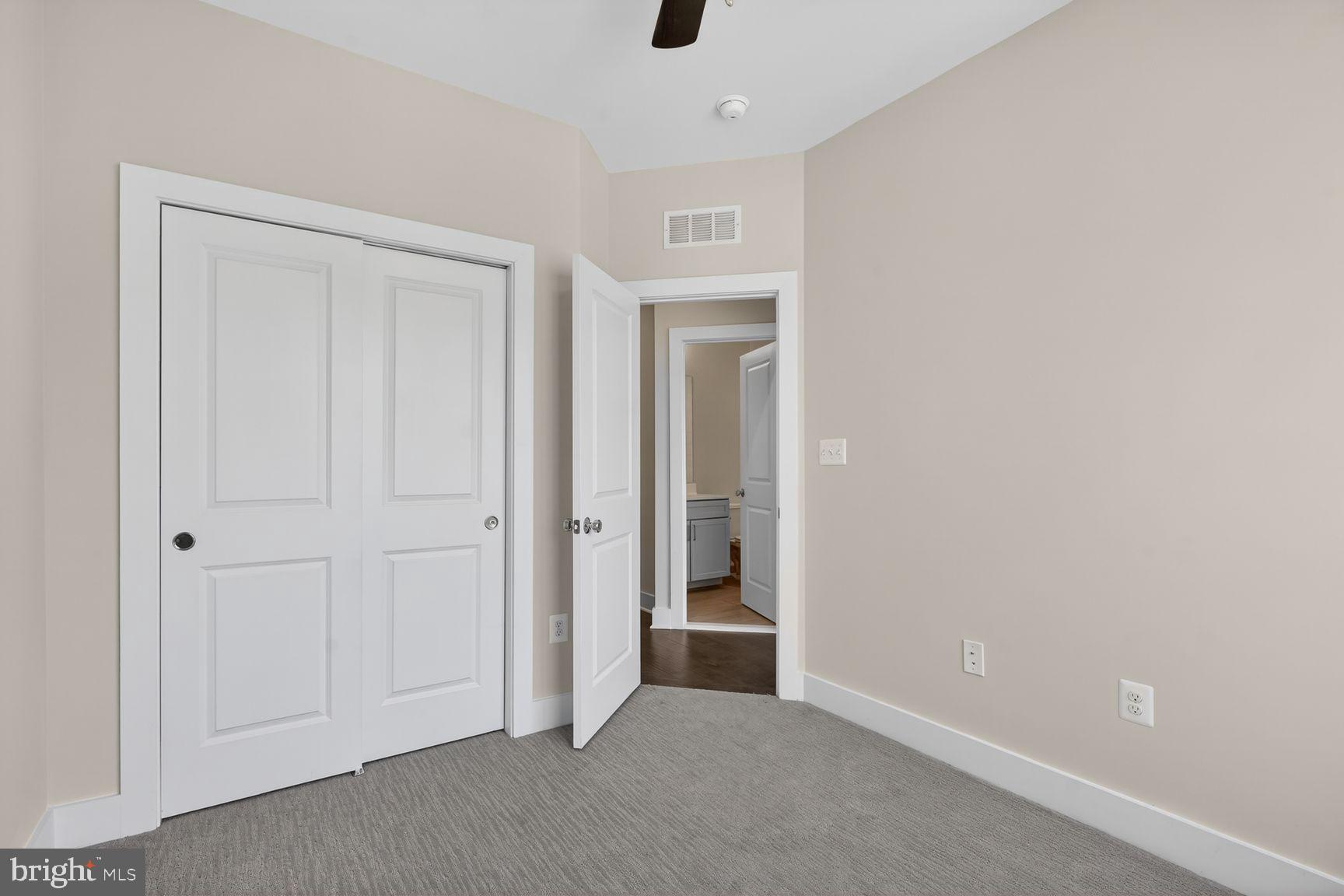 5128 RIDGEVIEW RETREAT
