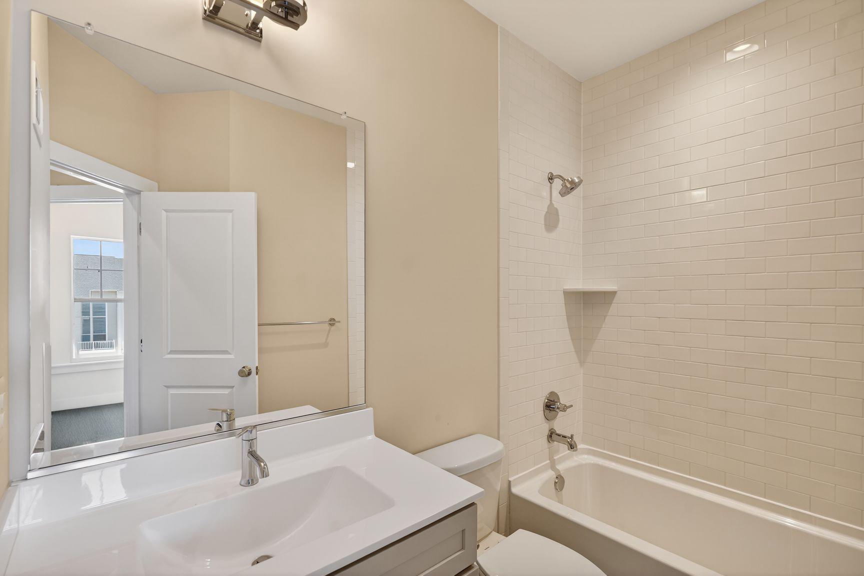 5128 RIDGEVIEW RETREAT