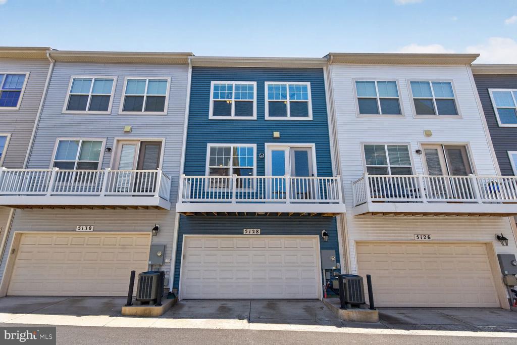 5128 RIDGEVIEW RETREAT