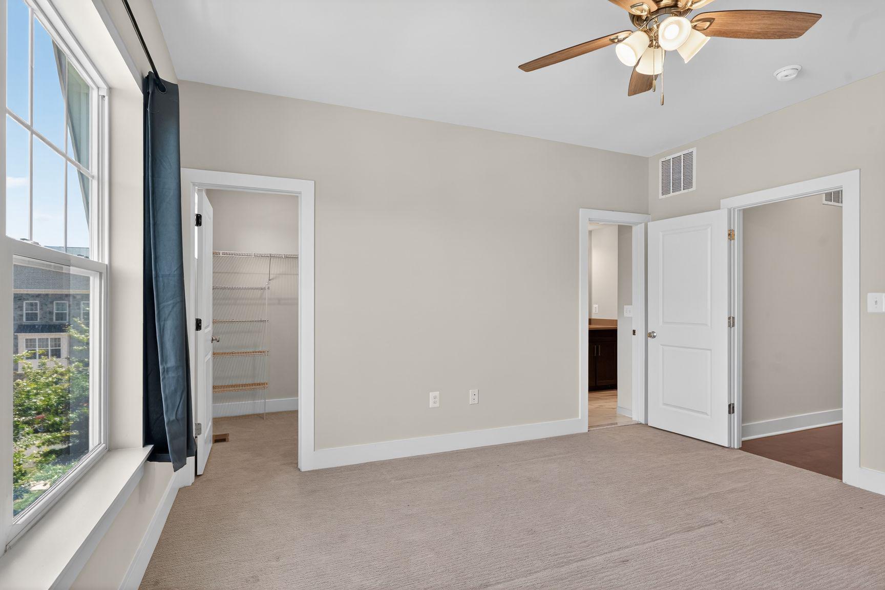 5128 RIDGEVIEW RETREAT