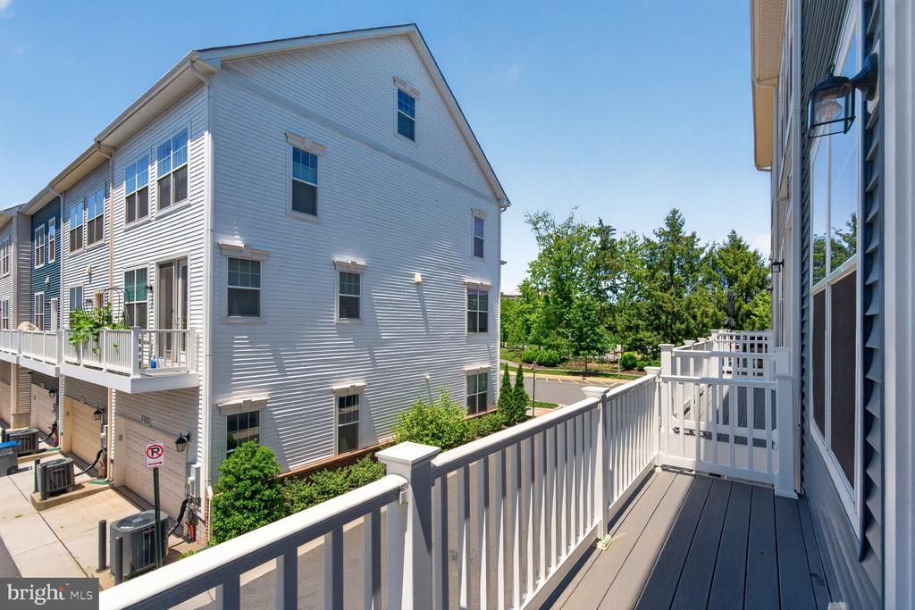 5128 RIDGEVIEW RETREAT
