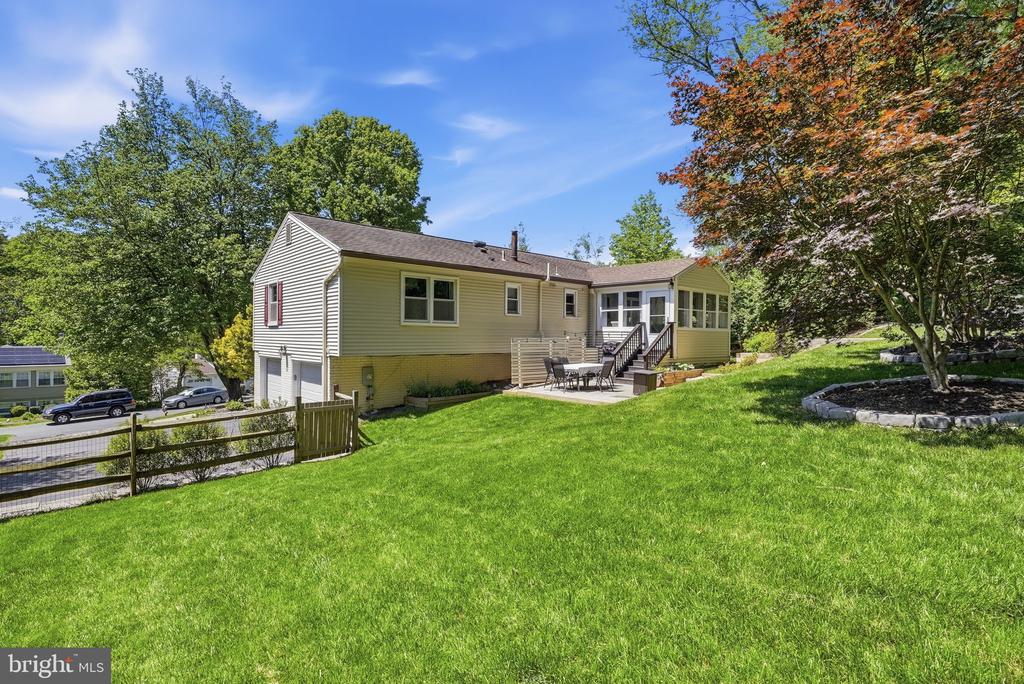 1811 CRANBERRY LANE