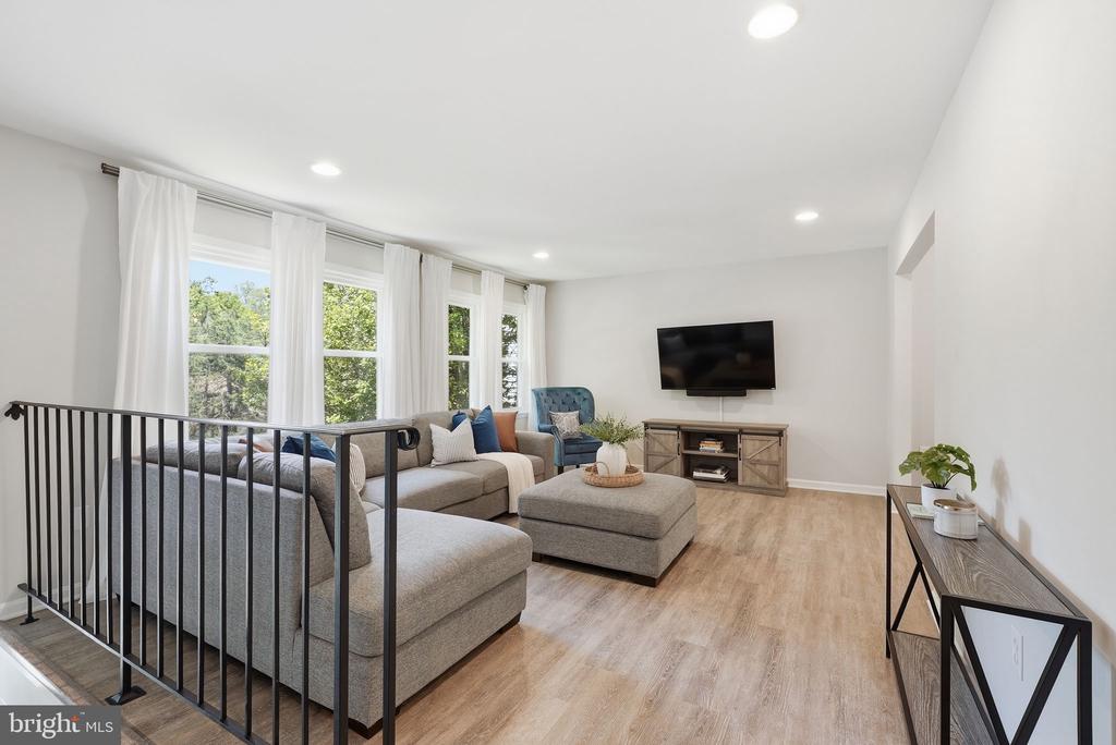 1811 CRANBERRY LANE