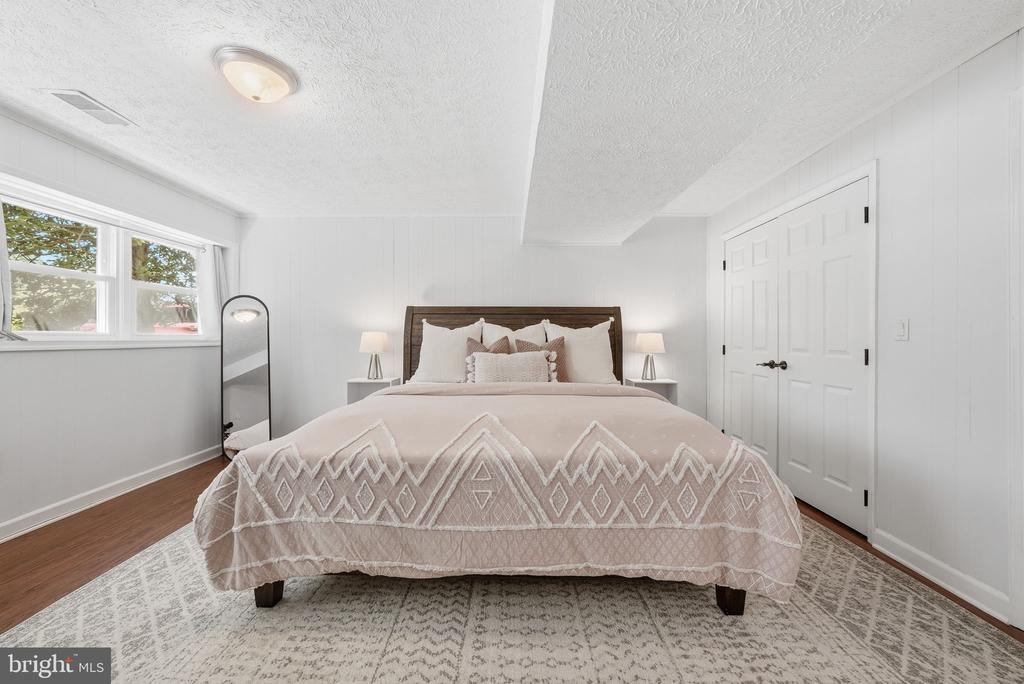 1811 CRANBERRY LANE