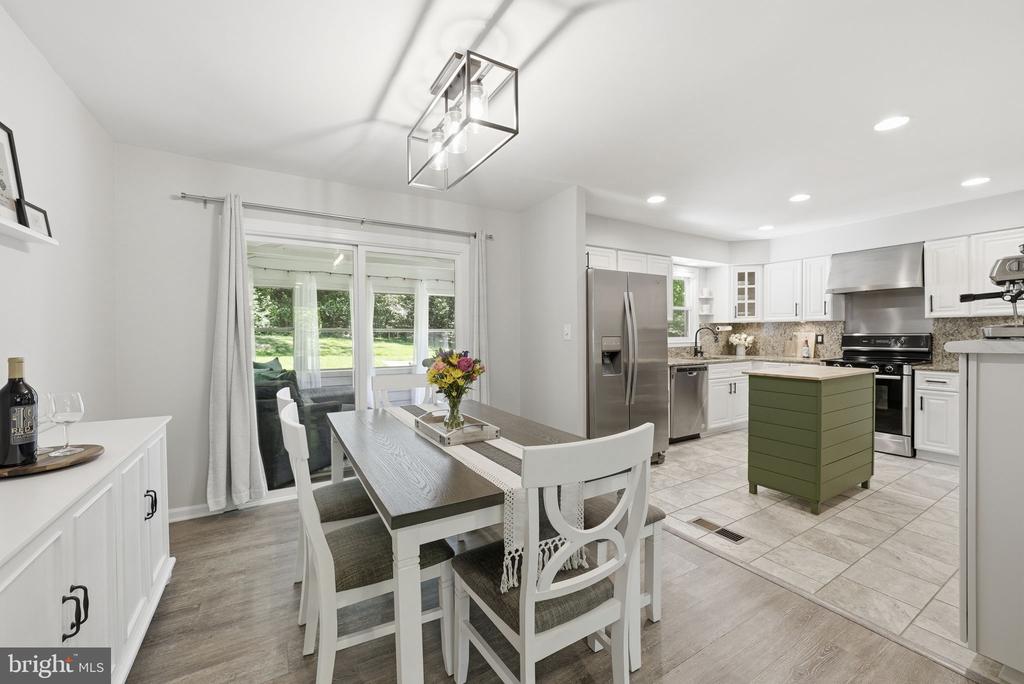 1811 CRANBERRY LANE