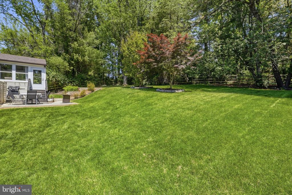 1811 CRANBERRY LANE