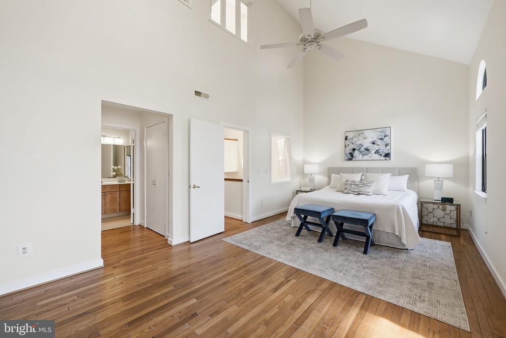 11124 GLADE DRIVE