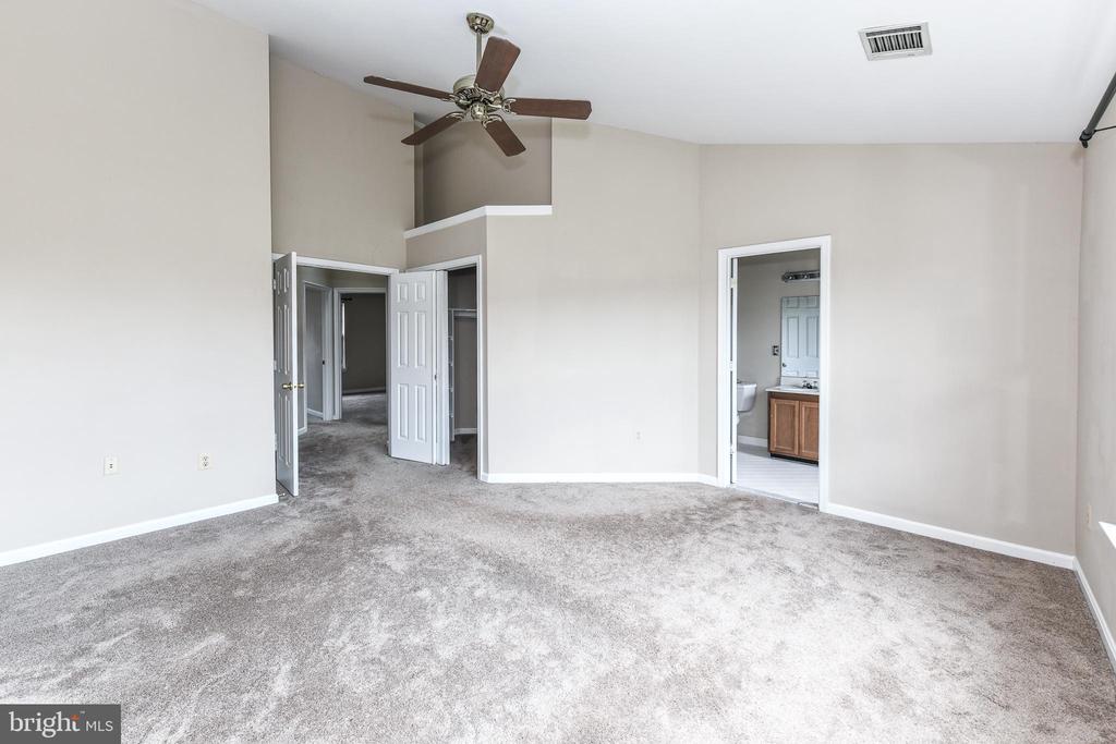 13100 WATCHWOOD LANE