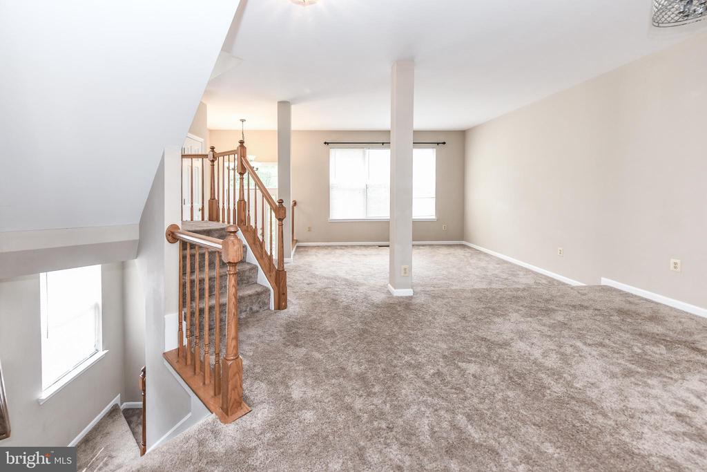 13100 WATCHWOOD LANE