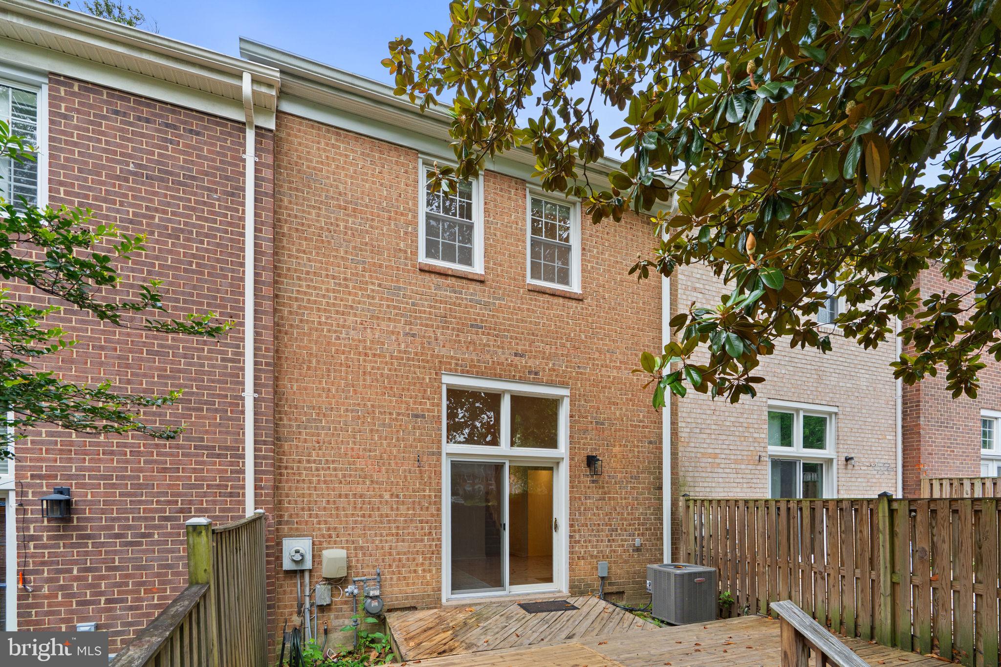 11854 SAINT TRINIANS COURT