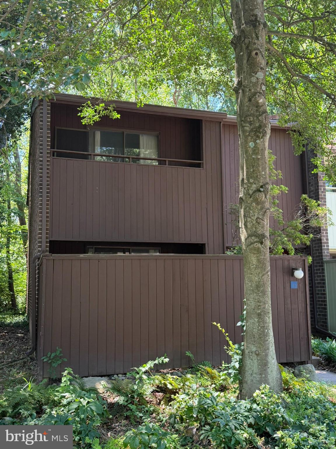 2043 WETHERSFIELD COURT