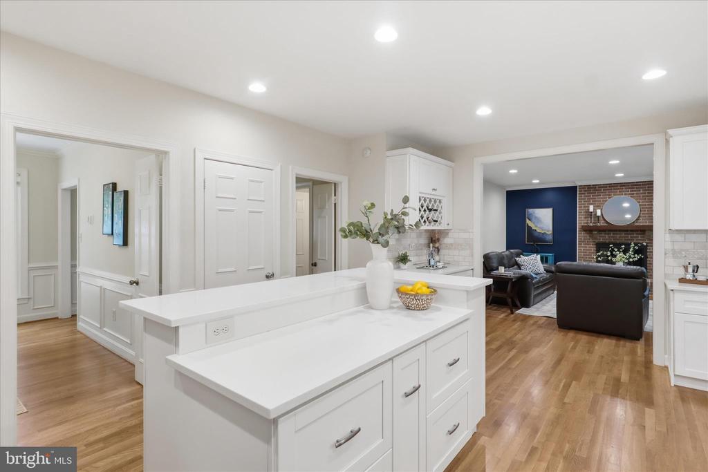 10820 FIELDWOOD DRIVE