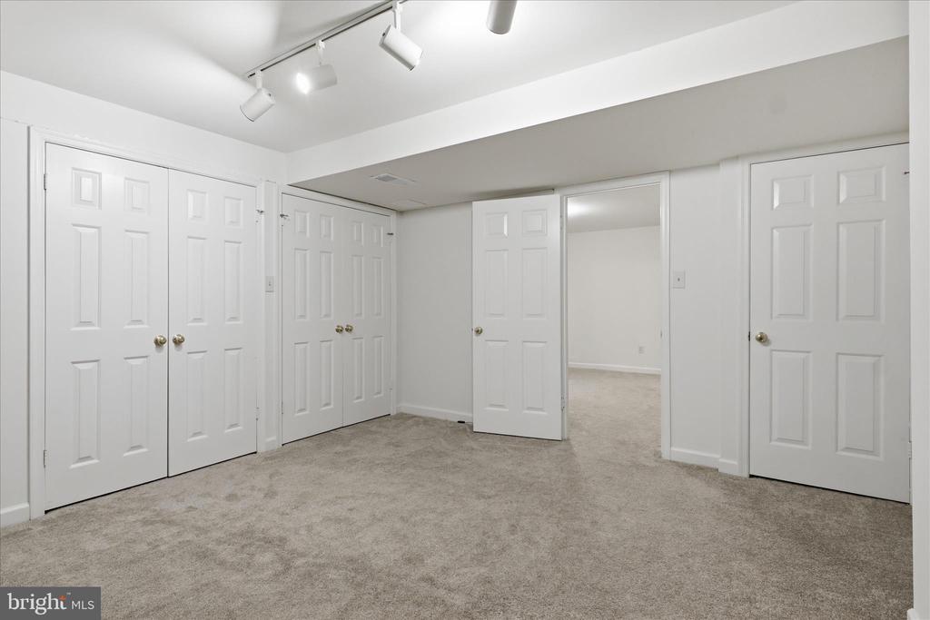 10820 FIELDWOOD DRIVE