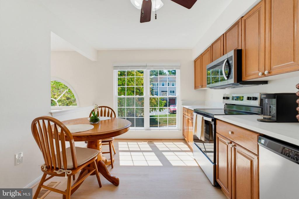 5849 WYE OAK COMMONS COURT