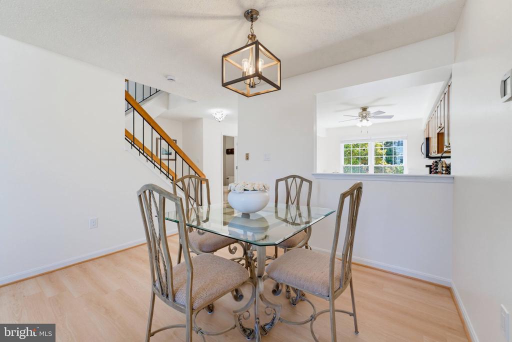 5849 WYE OAK COMMONS COURT