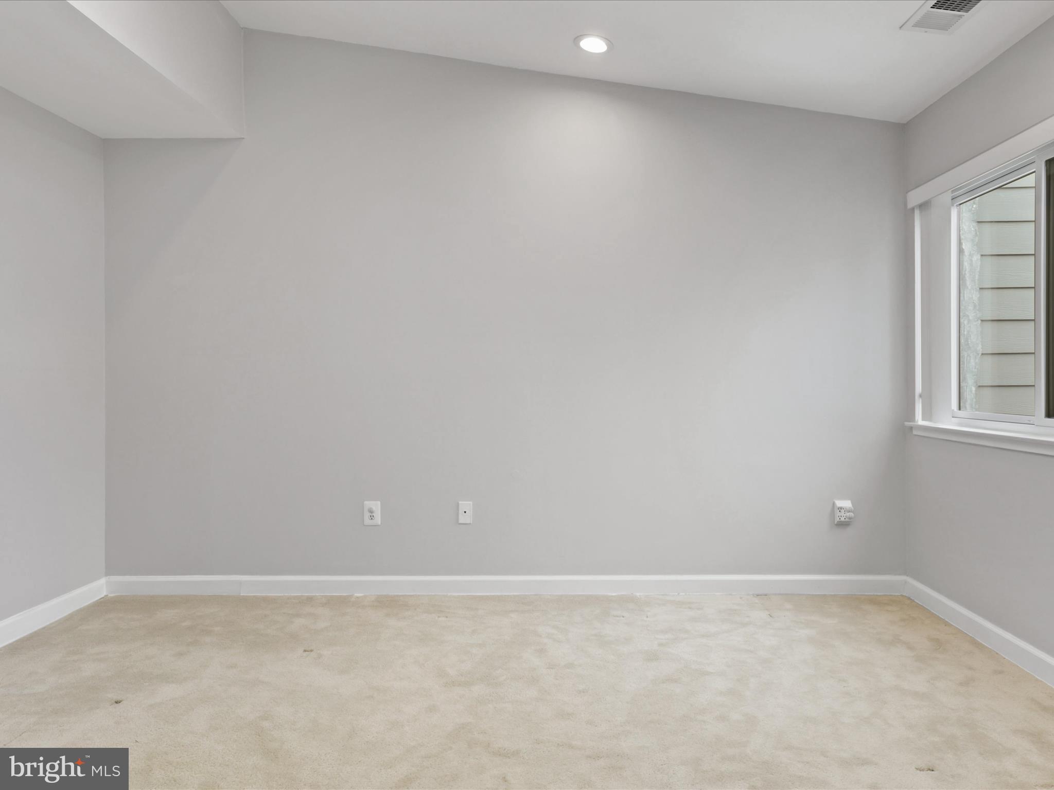 1911 VILLARIDGE DRIVE B 1911B